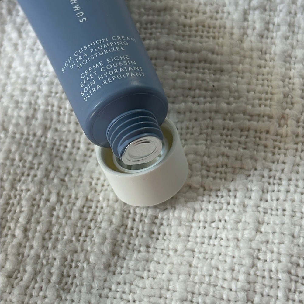 ⭐️ 5 for $20 - New Summer Fridays Rich Cushion Cream Sample - .34oz - Picture 4 of 4